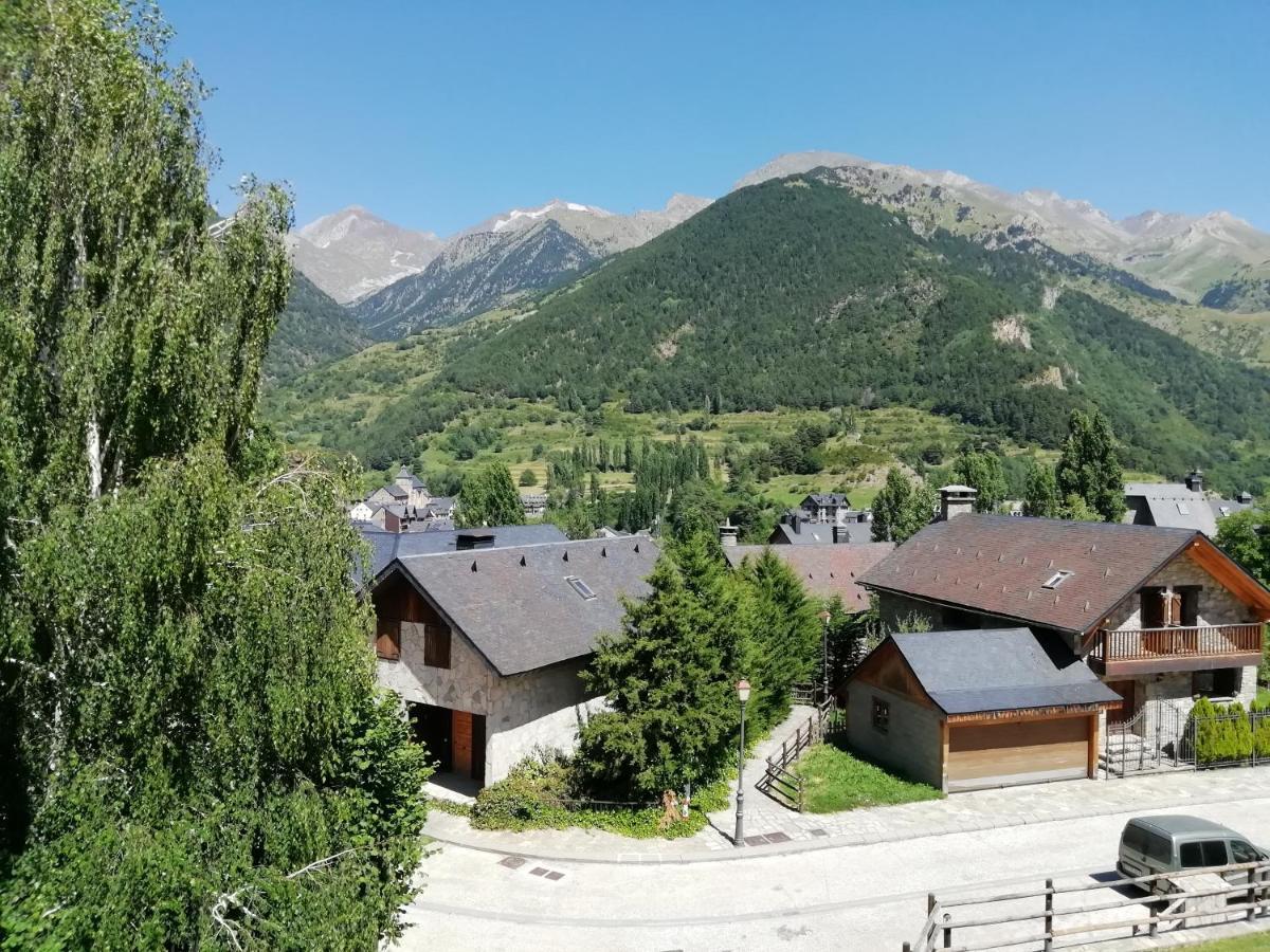 Appartamento Apartamento Familiar Con Vistas Y Garage La Portiecha Sallent de Gállego Esterno foto