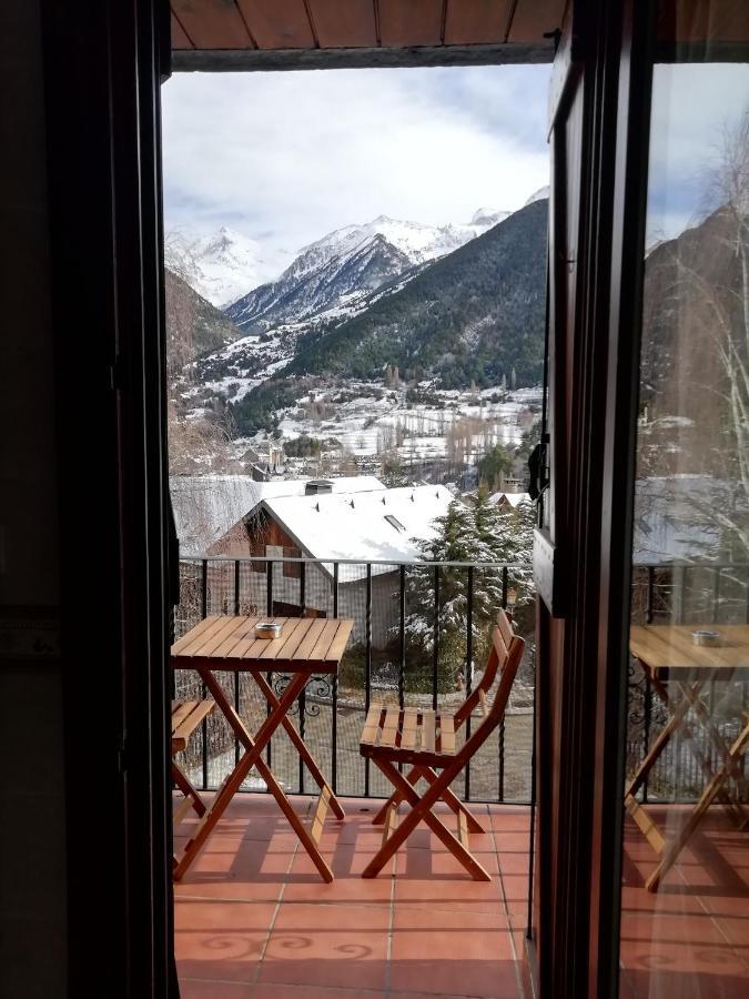 Appartamento Apartamento Familiar Con Vistas Y Garage La Portiecha Sallent de Gállego Esterno foto